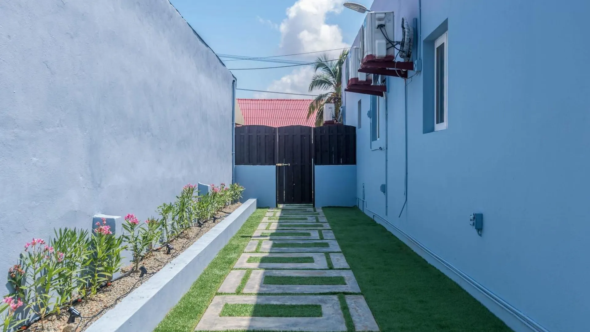 Villa Azul Tide Oranjestad Bohemian Beach Vibes