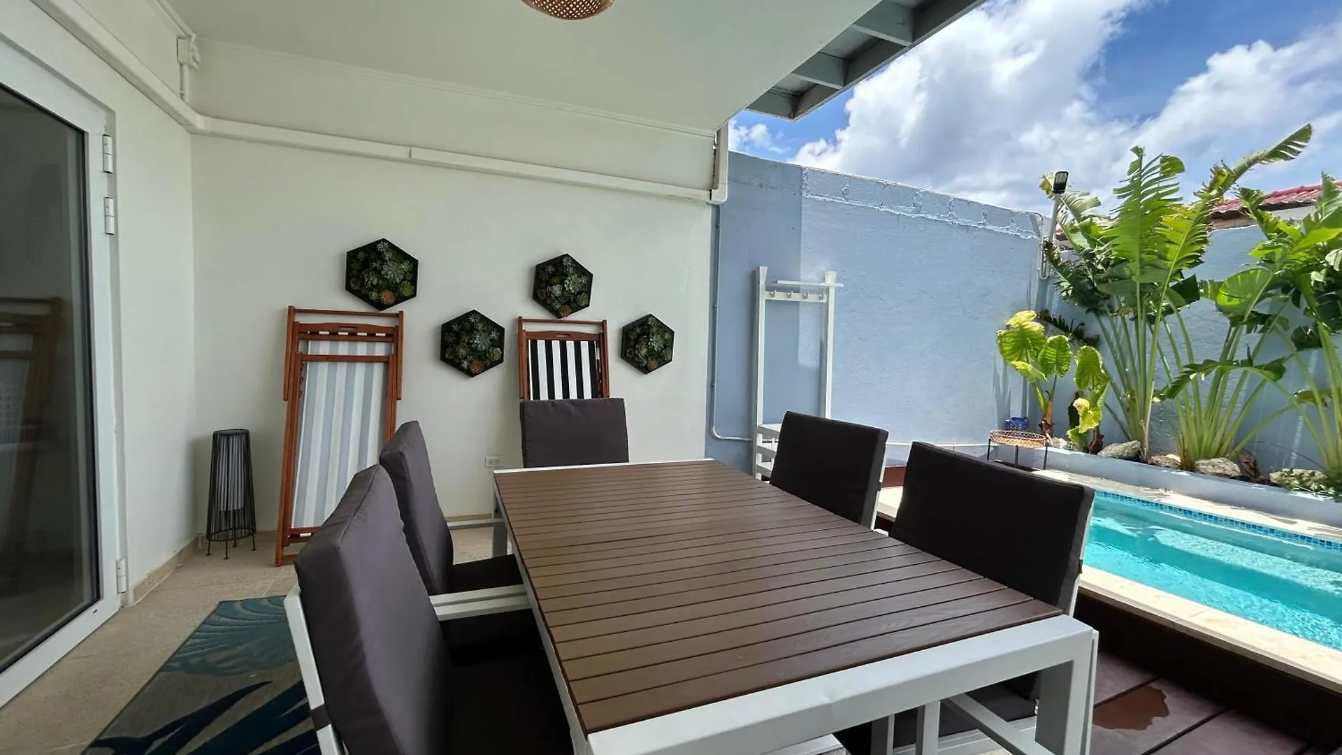 Villa Azul Tide Oranjestad Bohemian Beach Vibes