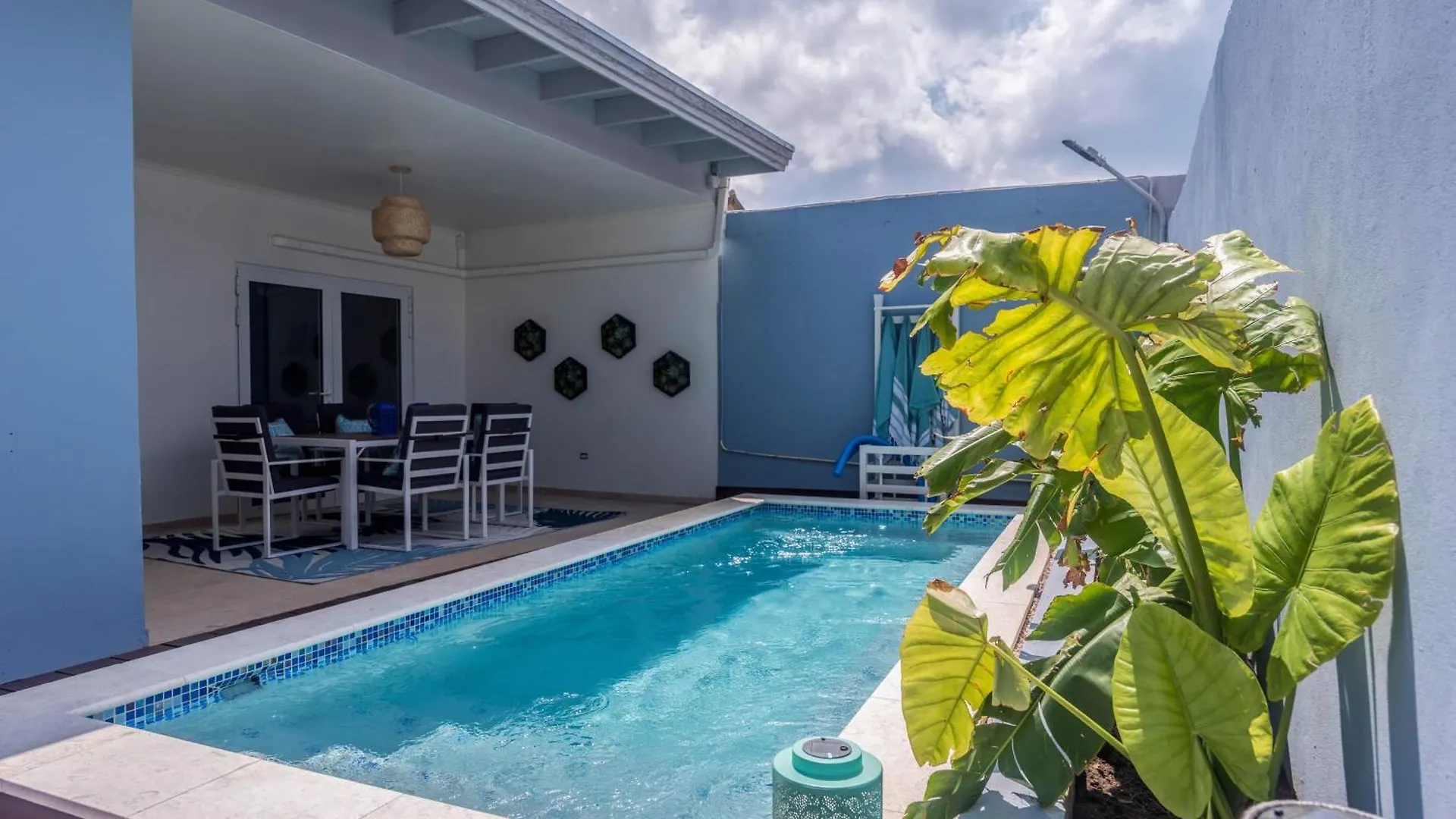 Villa Azul Tide Oranjestad Bohemian Beach Vibes